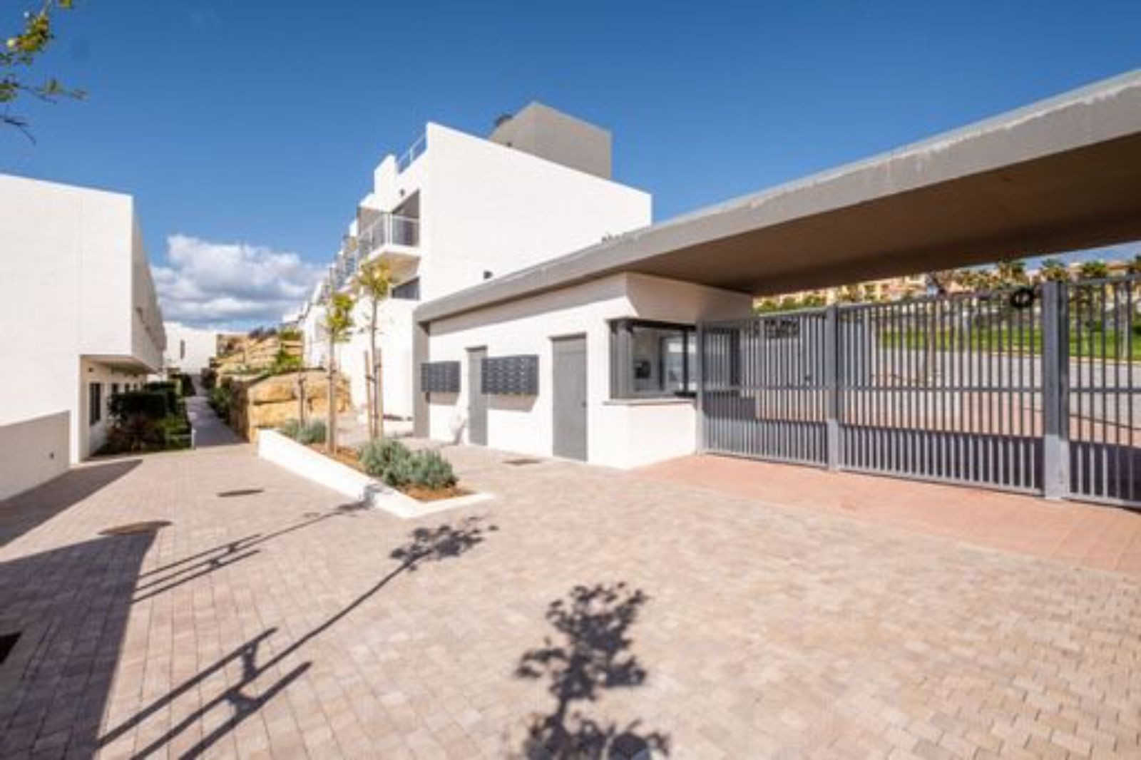 Villa te koop in Estepona 41