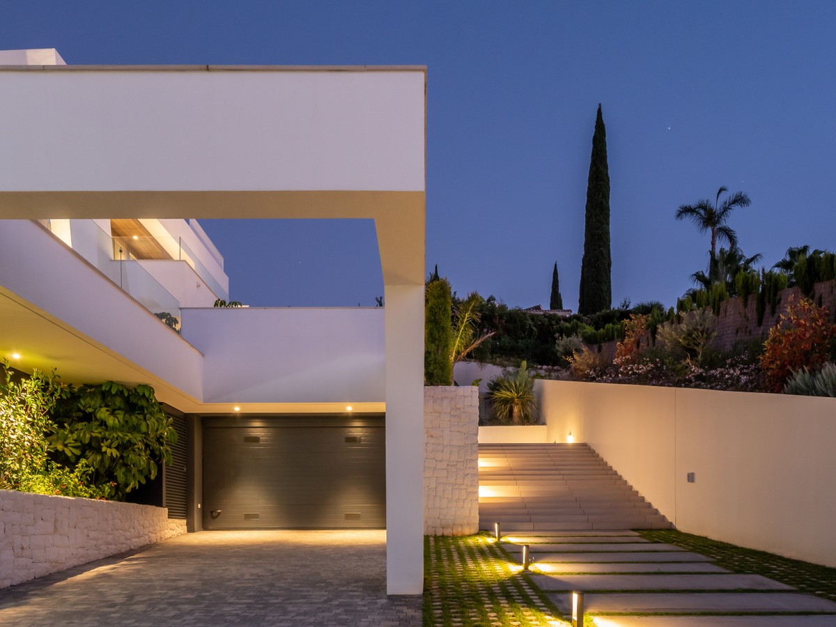 Villa te koop in Marbella - Nueva Andalucía 38