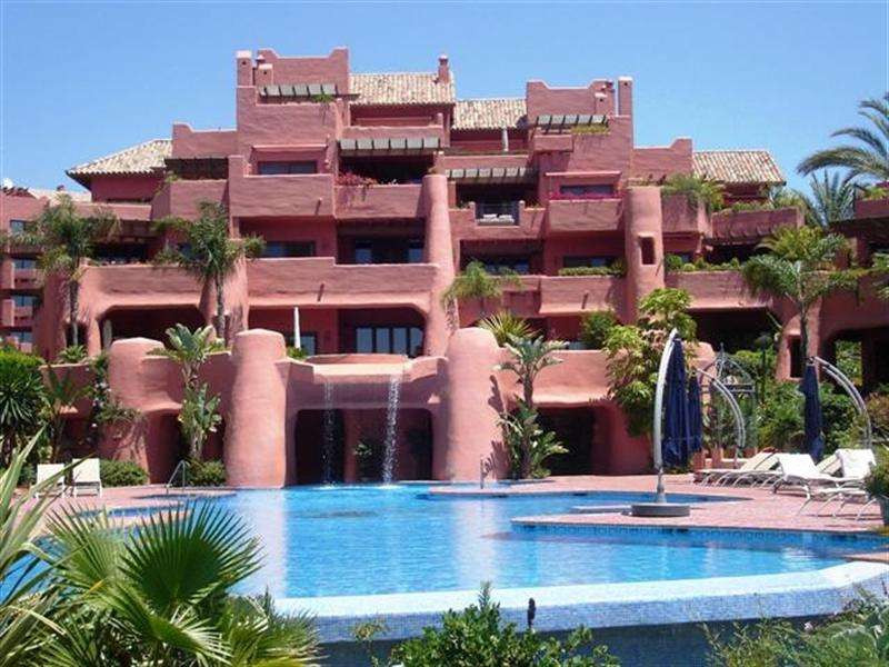 Apartment for sale in Estepona 1