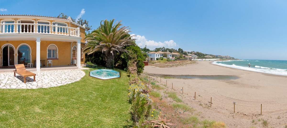 Villa for sale in Mijas 1