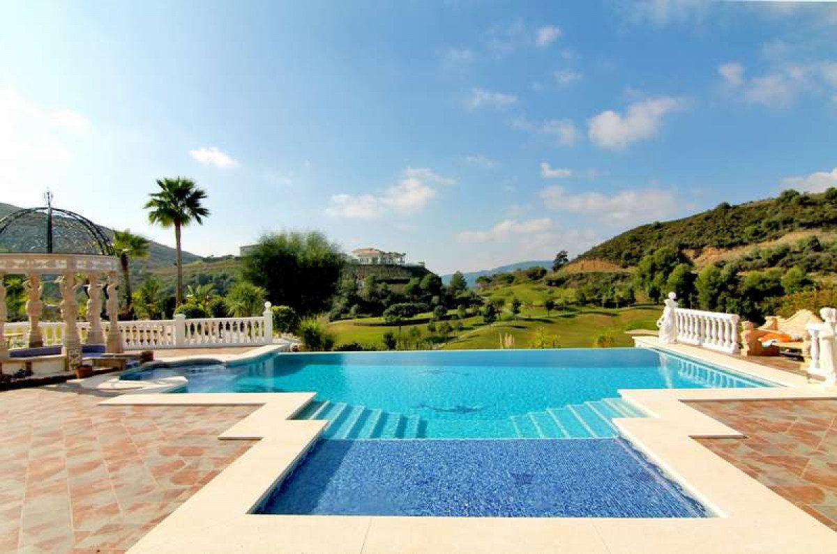 Villa for sale in Benahavís 4