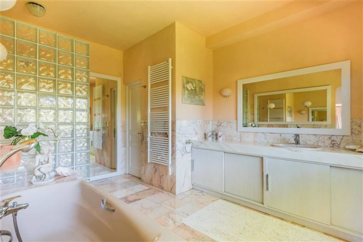 Villa à vendre à Benahavís 7