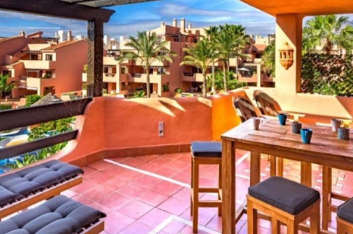 Apartamento en venta en Estepona 19