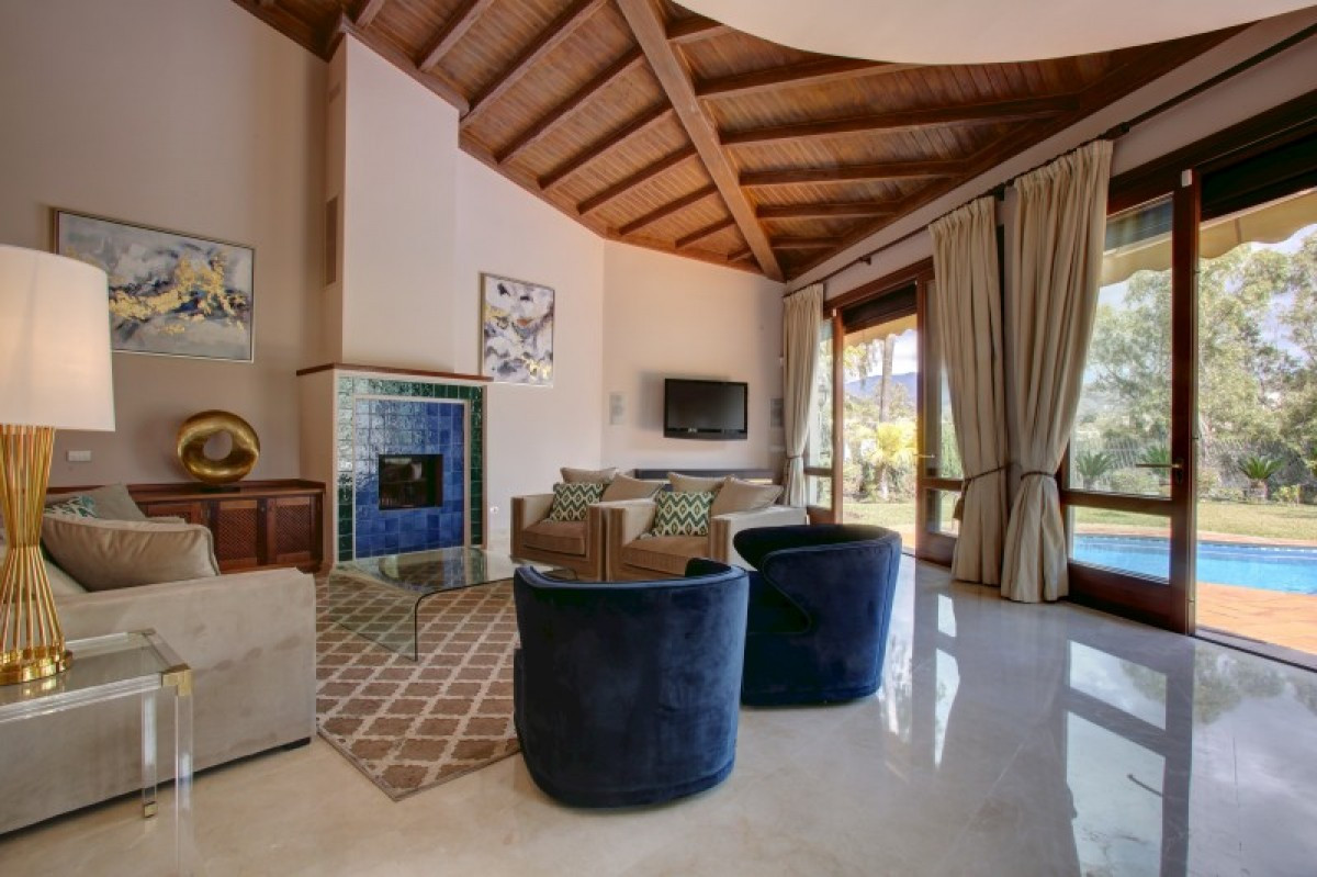 Villa for sale in Benahavís 38