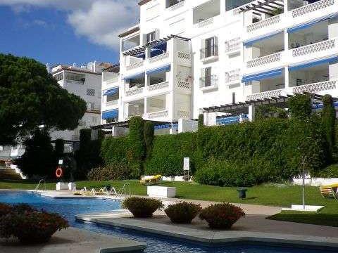 Apartment for sale in Marbella - Nueva Andalucía 13