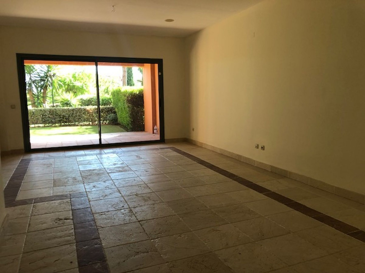 Appartement te koop in Estepona 10