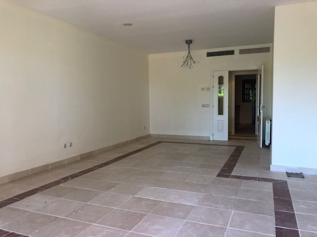 Appartement te koop in Estepona 4