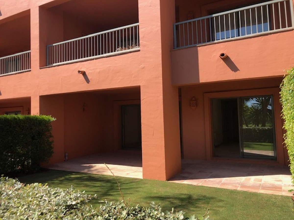 Appartement te koop in Estepona 16