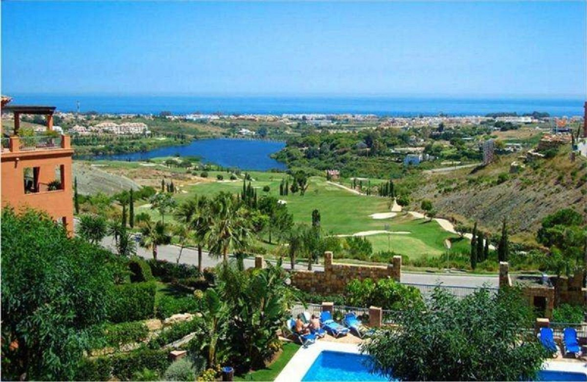 Appartement te koop in Estepona 14