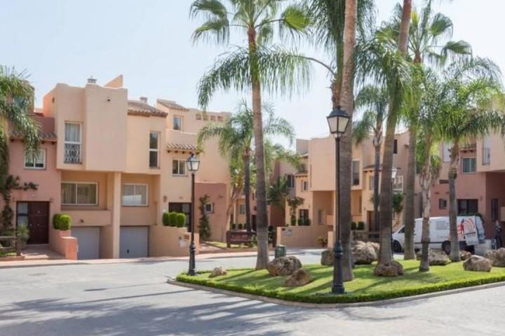 Adosada en venta en Marbella - Golden Mile and Nagüeles 18