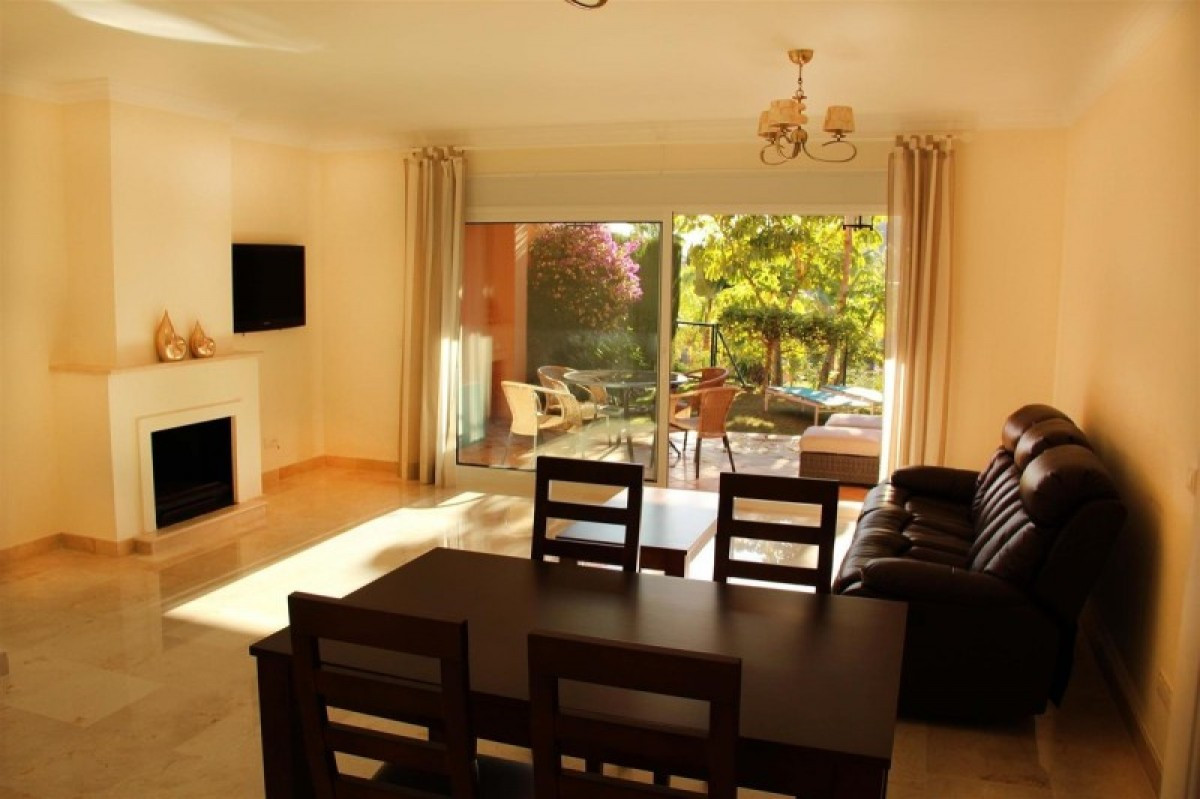 Townhouse for sale in Marbella - Golden Mile and Nagüeles 12