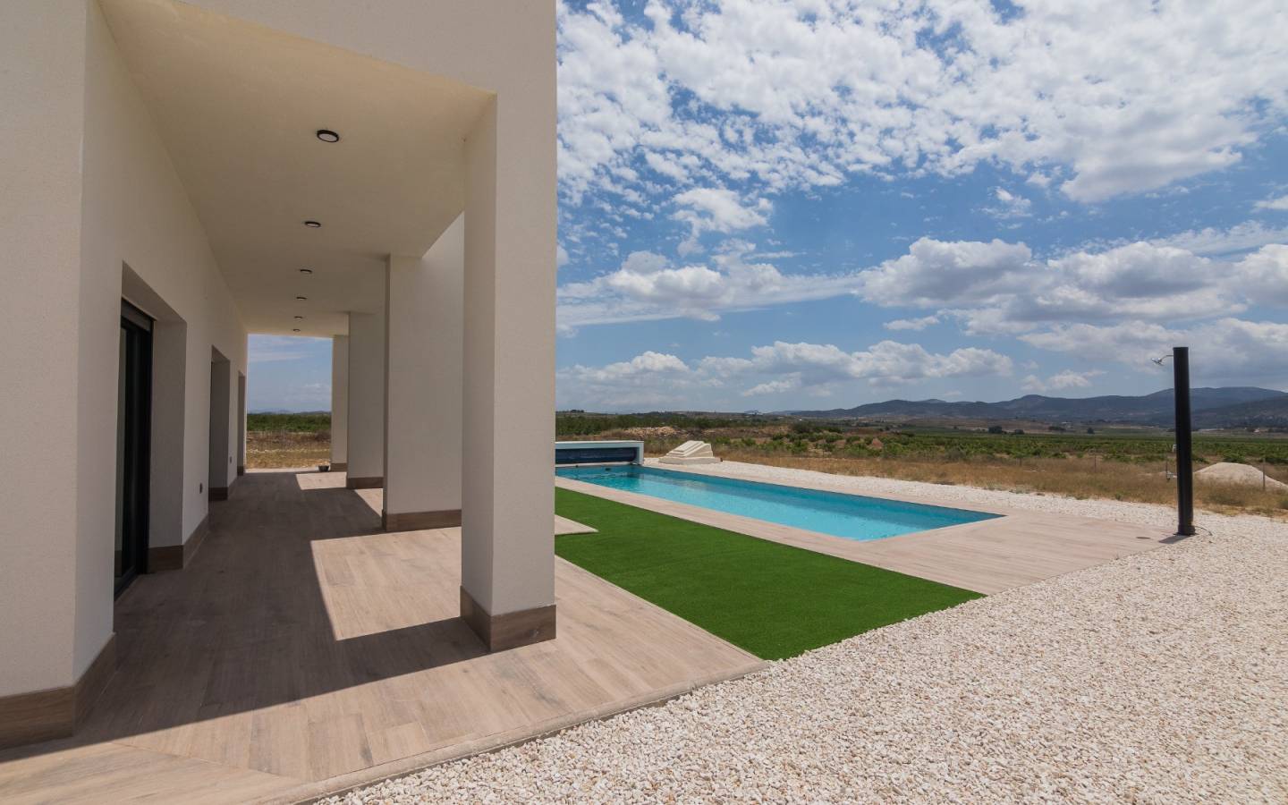 Villa for sale in Alicante 36