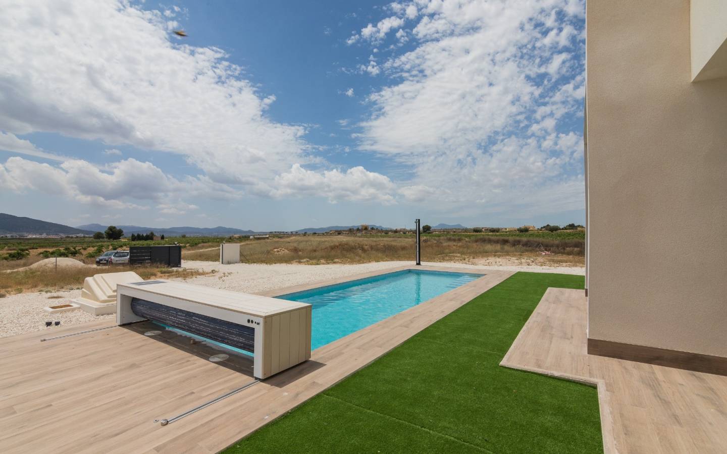 Villa for sale in Alicante 39