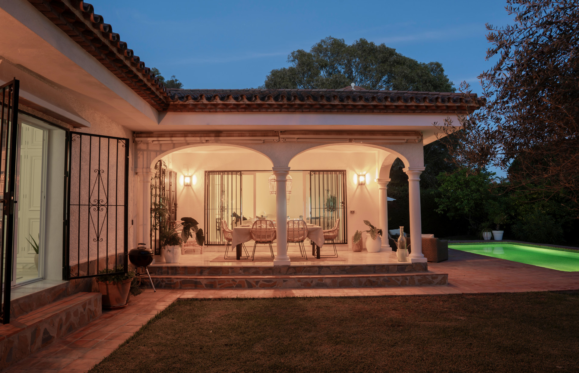 Villa for sale in Estepona 54