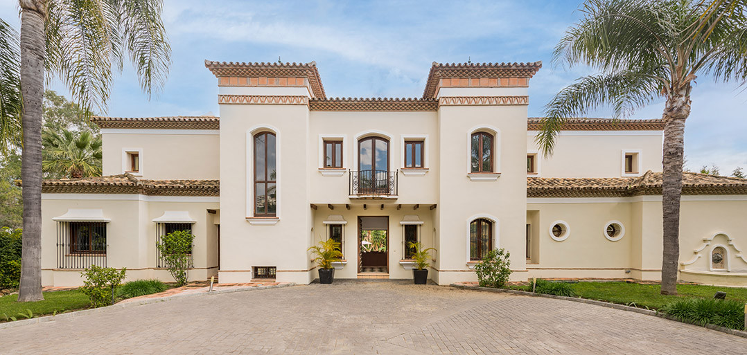 Villa for sale in Marbella - Golden Mile and Nagüeles 1