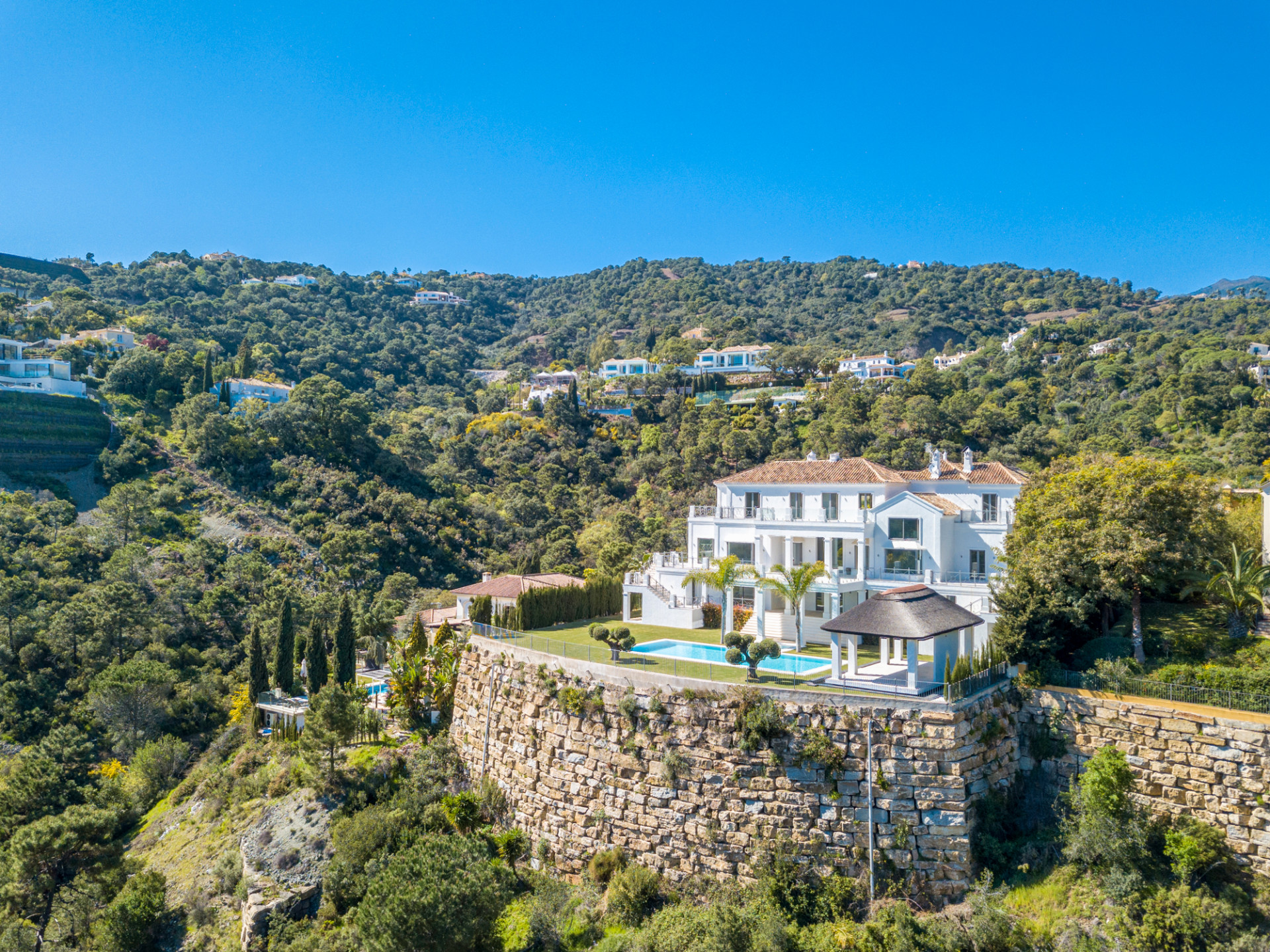 Villa for sale in Marbella - Golden Mile and Nagüeles 2