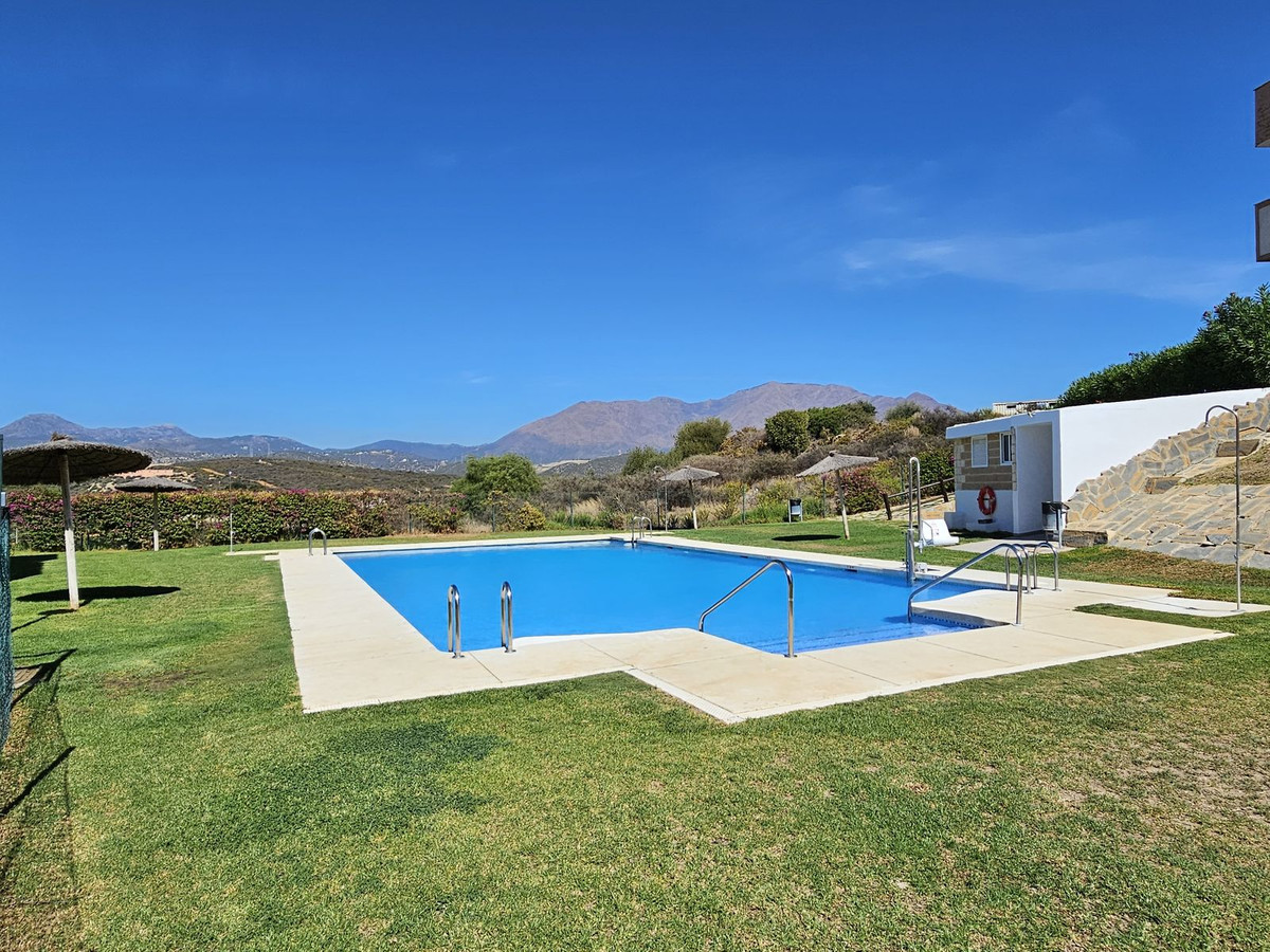 Apartment for sale in Casares 2