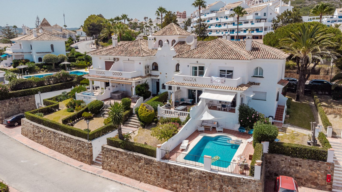 Property Image 630020-torremolinos-townhouses-3-3