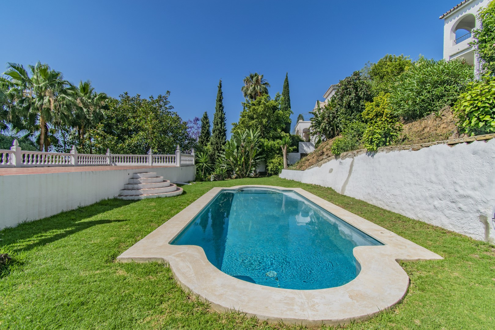 Villa for sale in Marbella - East 3