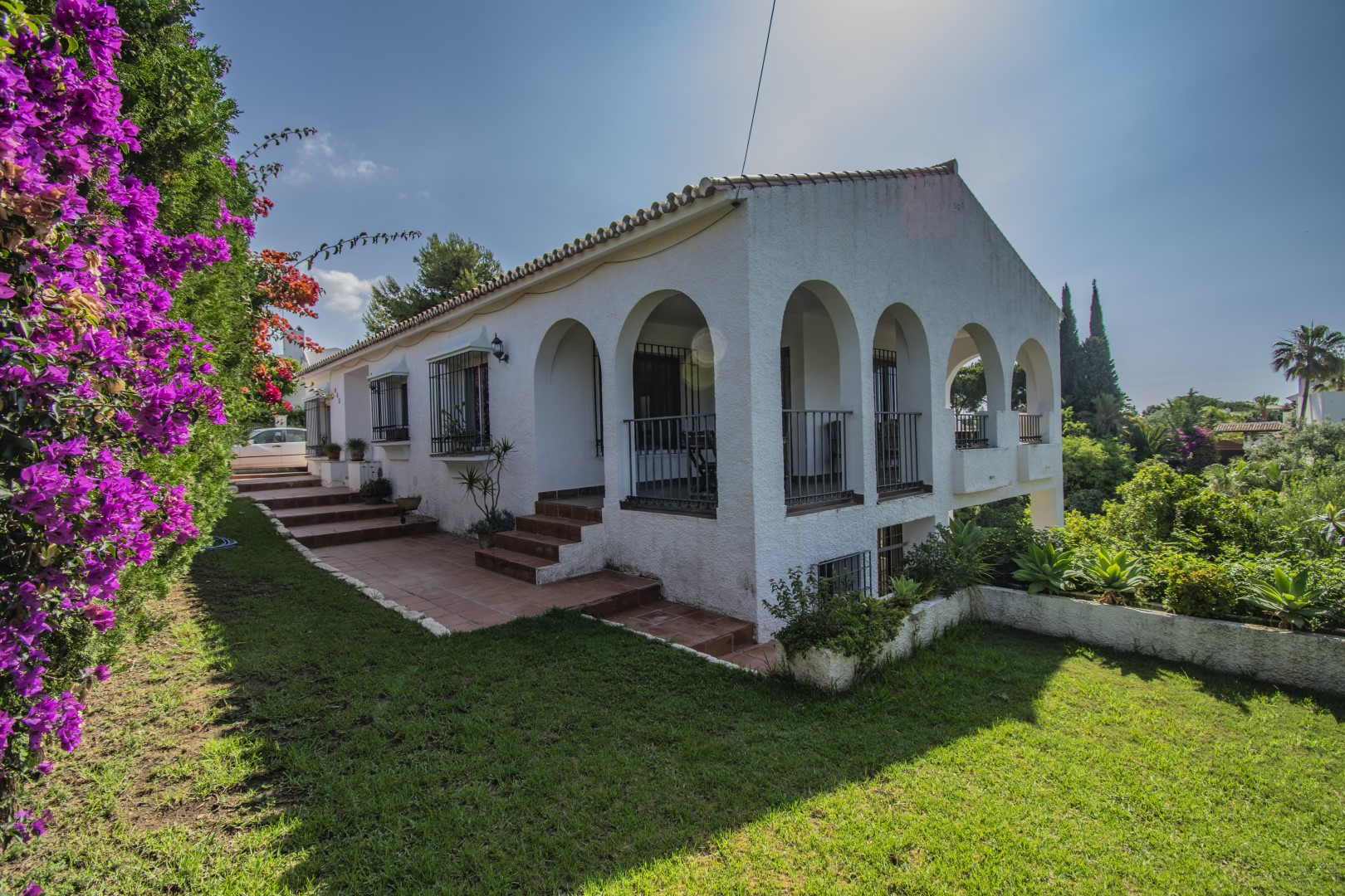 Villa for sale in Marbella - East 24