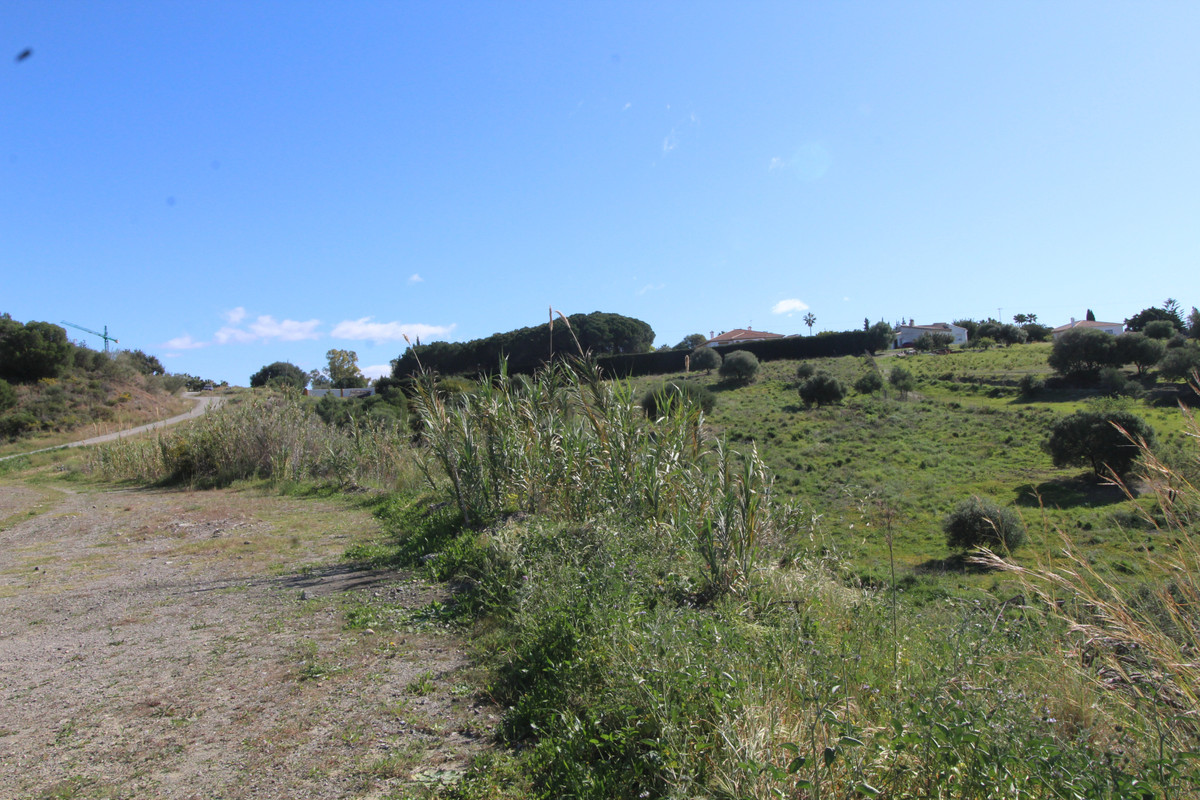 Property Image 630121-benahavis---town-plot