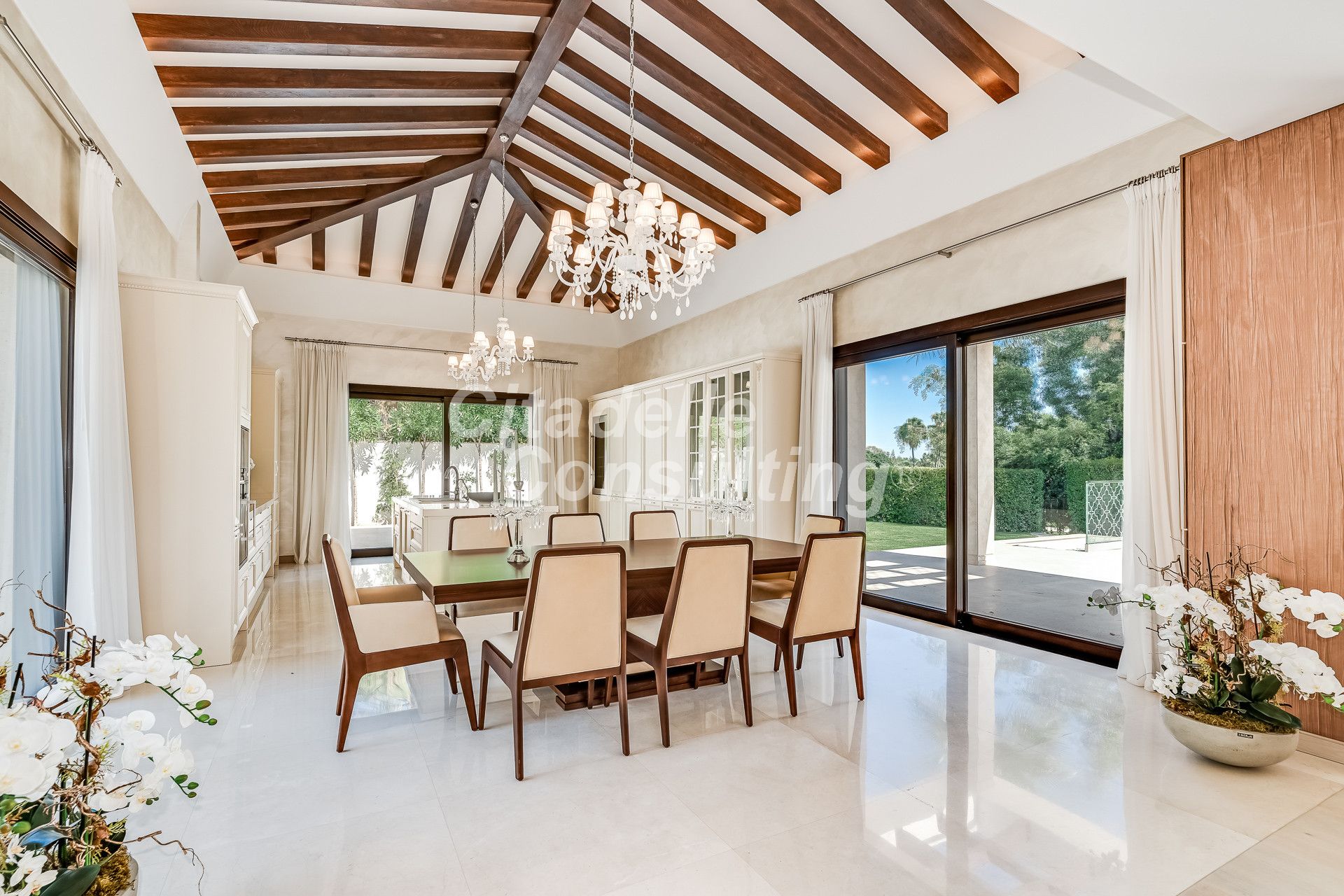 Villa for sale in Marbella - Nueva Andalucía 13