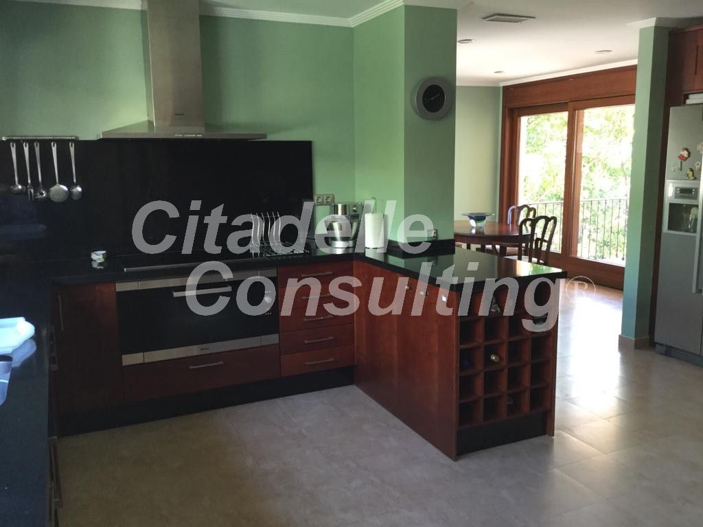 Villa for sale in Benahavís 25