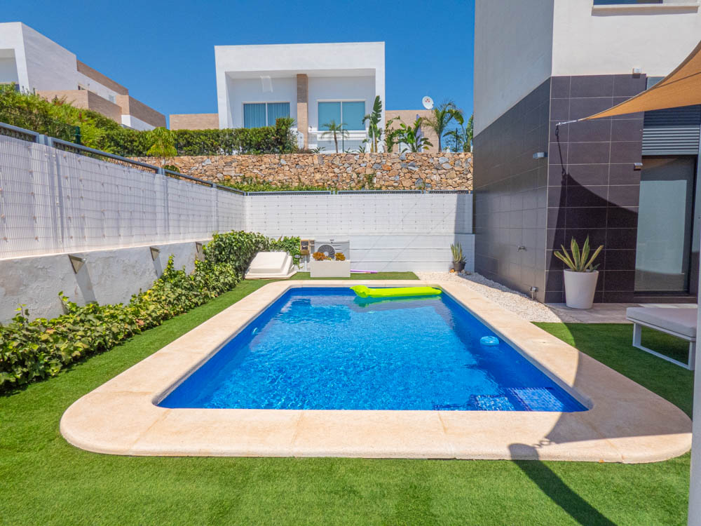 Villa for sale in Alicante 26