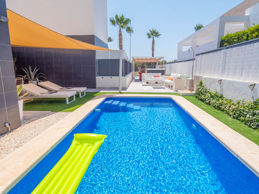 Villa for sale in Alicante 33