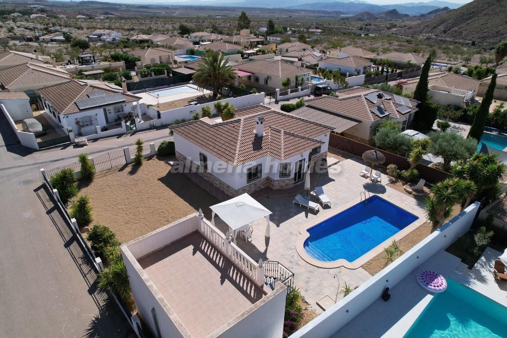 Villa for sale in Almería and surroundings 2