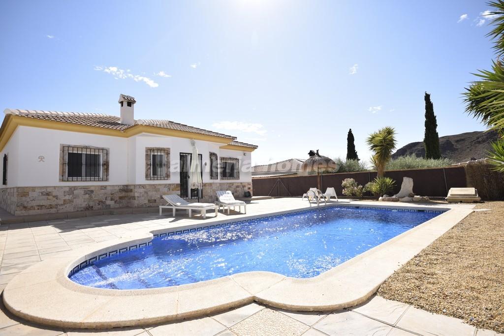 Villa for sale in Almería and surroundings 4