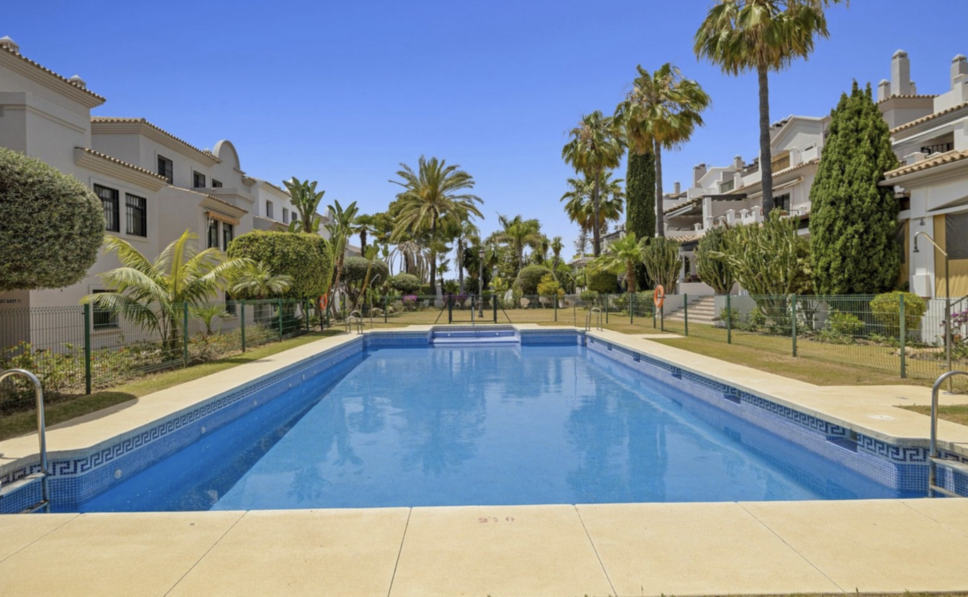 Apartamento en venta en Marbella - San Pedro and Guadalmina 1