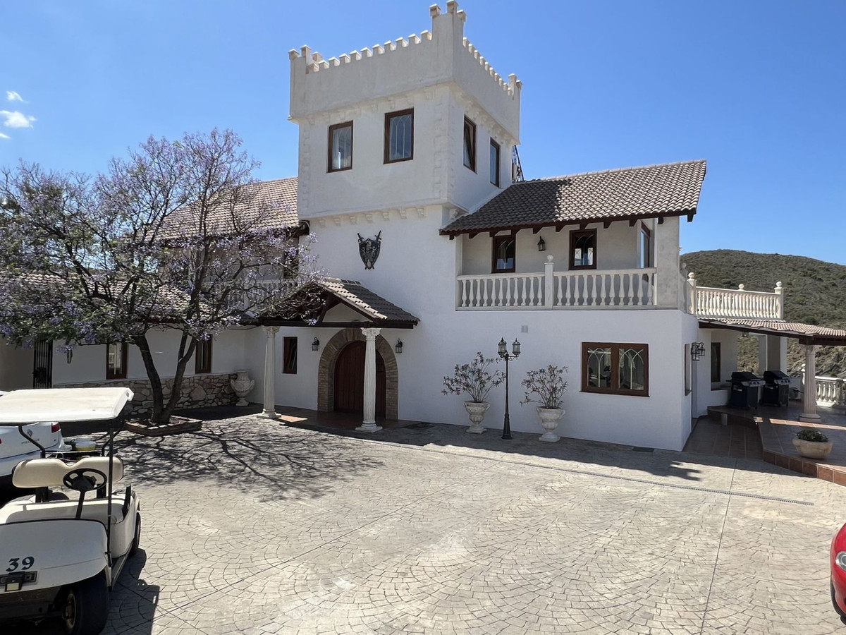 Villa for sale in Mijas 2