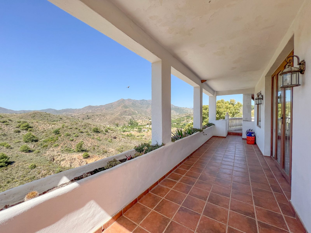 Villa for sale in Mijas 37