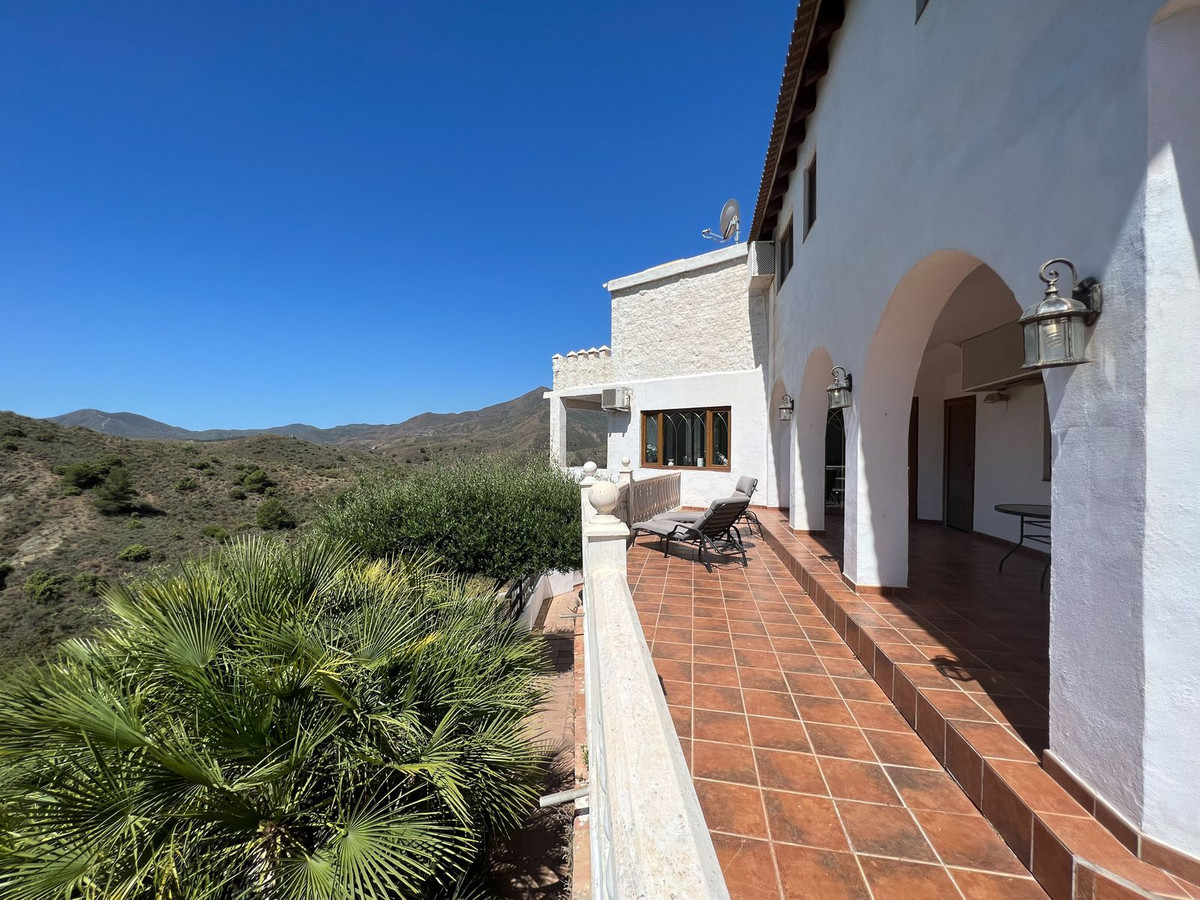 Villa for sale in Mijas 40