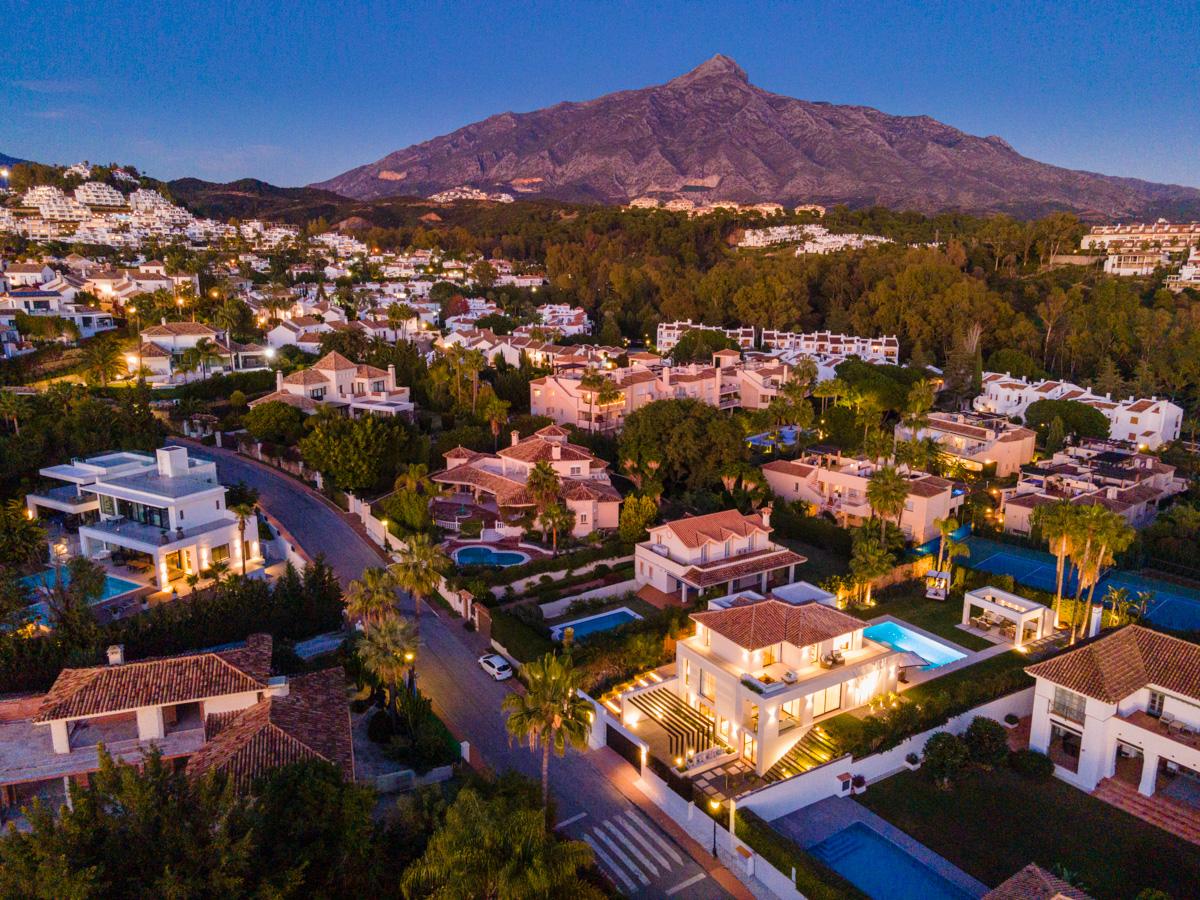 Villa te koop in Marbella - Nueva Andalucía 35