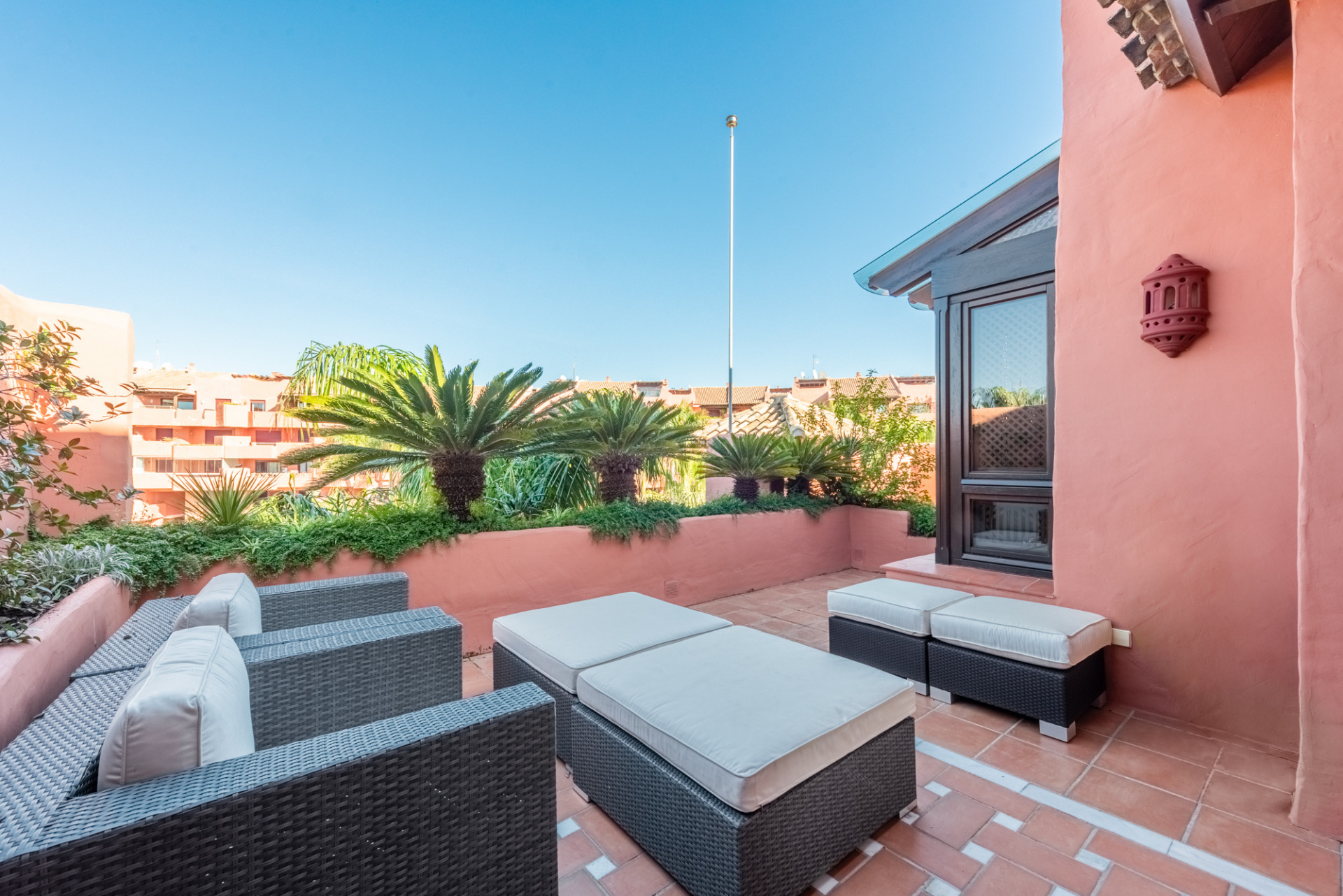 Apartamento en venta en Estepona 34