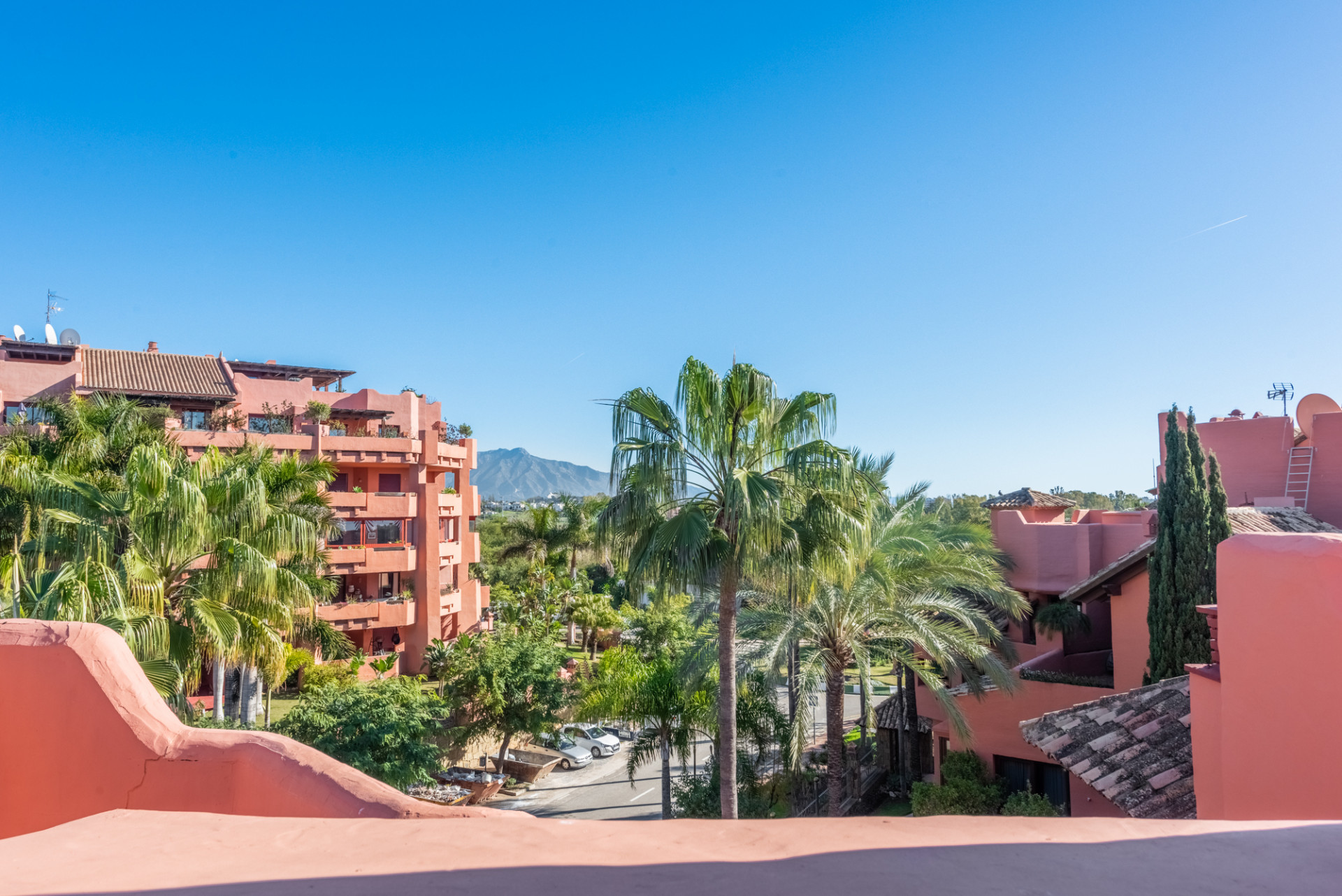 Apartamento en venta en Estepona 35