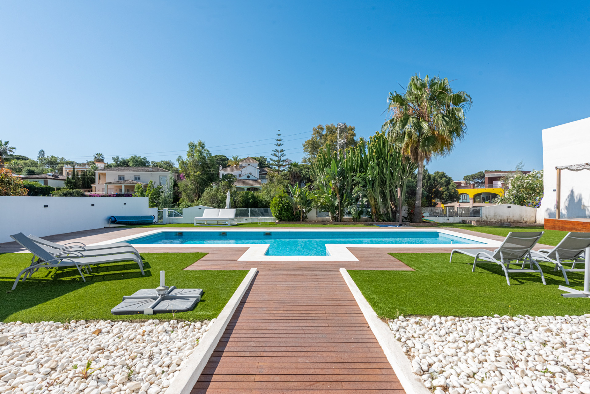 Villa till salu i Marbella - East 21