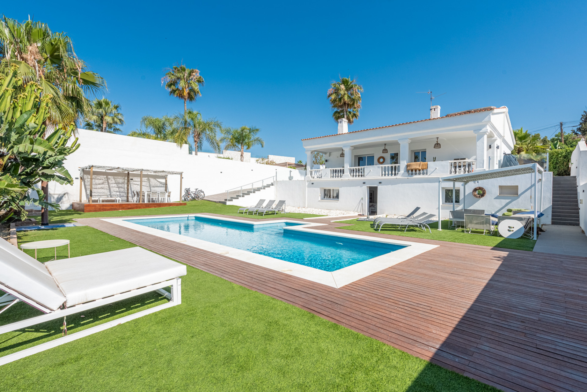 Villa till salu i Marbella - East 18