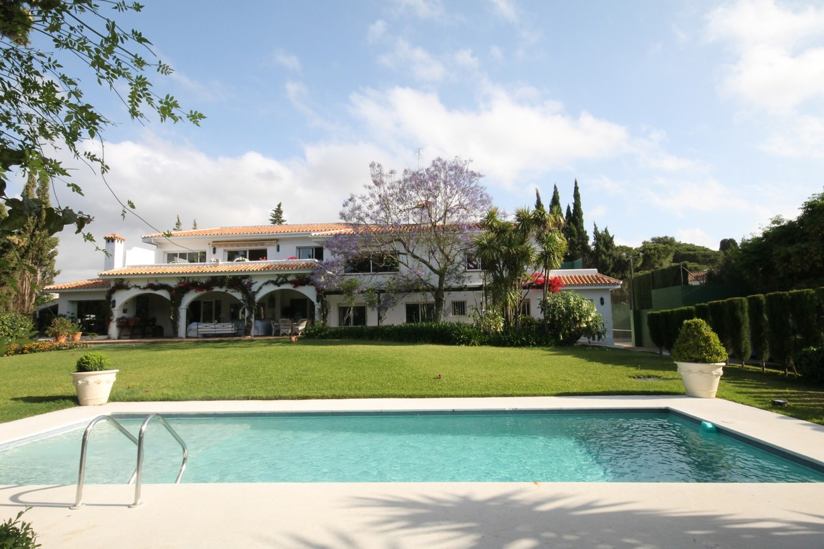 Villa for sale in Mijas 1