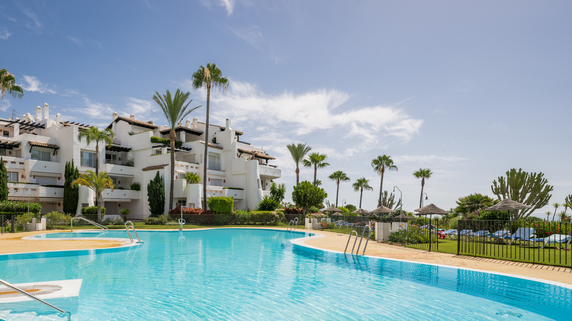 Apartamento en venta en Estepona 1