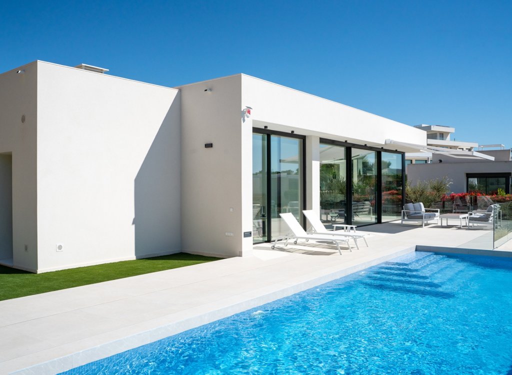 Villa for sale in Alicante 3