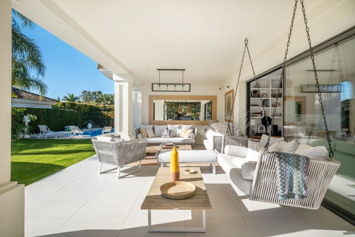 Villa for sale in Marbella - San Pedro and Guadalmina 16