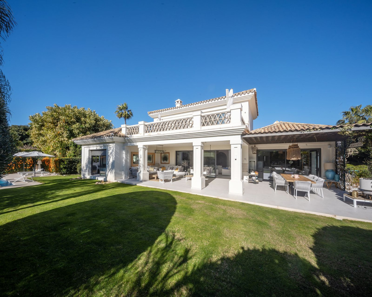 Villa for sale in Marbella - San Pedro and Guadalmina 19