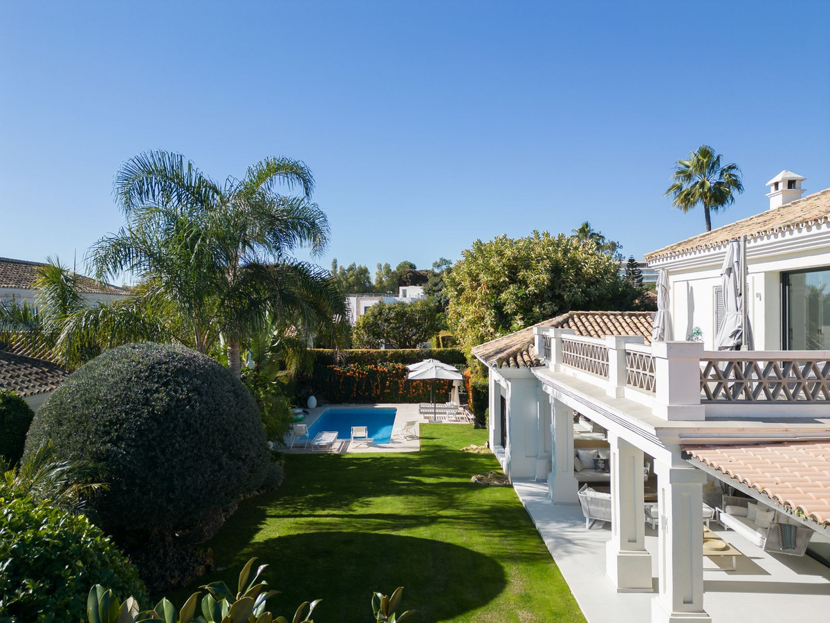 Villa for sale in Marbella - San Pedro and Guadalmina 20