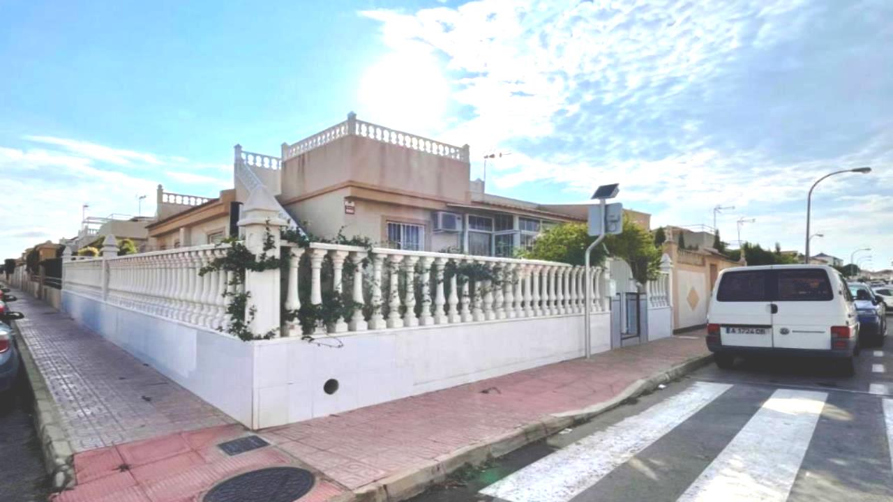 Villa for sale in Torrevieja and surroundings 5