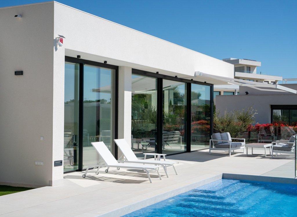 Villa for sale in Alicante 4