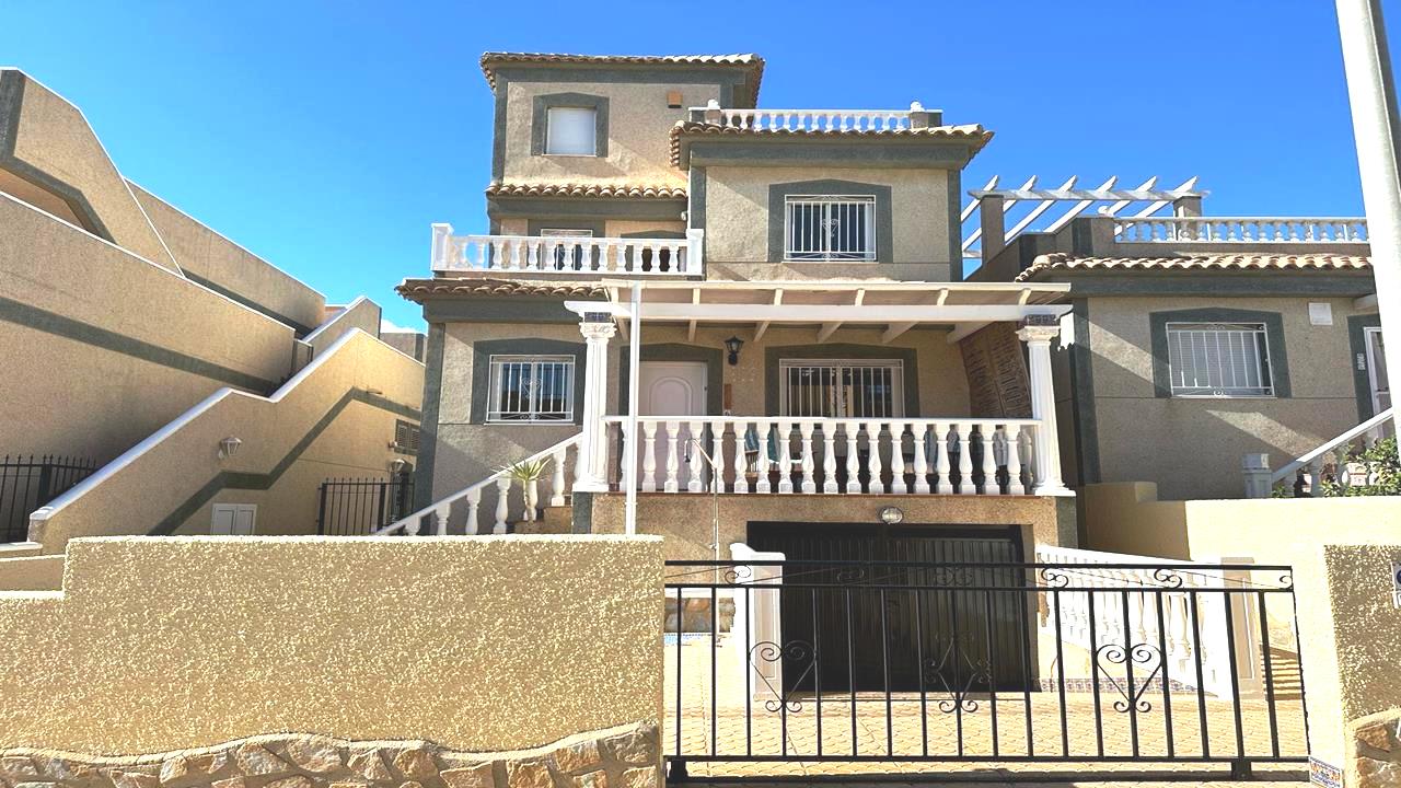 Villa for sale in The white villages of Sierra de Cádiz 3