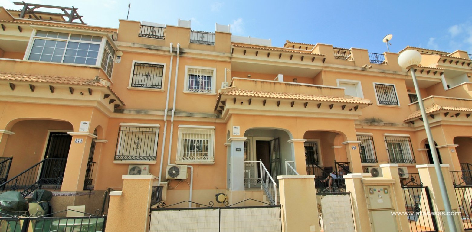 Townhouse for sale in Alicante 1